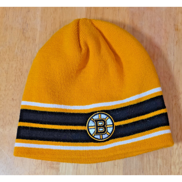 Boston Bruins Knit Hat Beanie Cap NHL Hockey Winter Black Yellow Stylish Warm - Picture 1 of 4